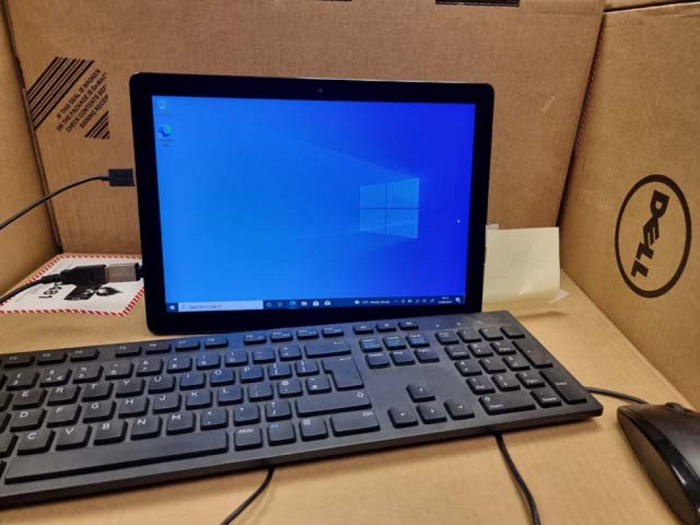 Dell Latitude 5825 Convertible 2-in-1 12.3" 1920x1280 Touch Screen (faulty)  